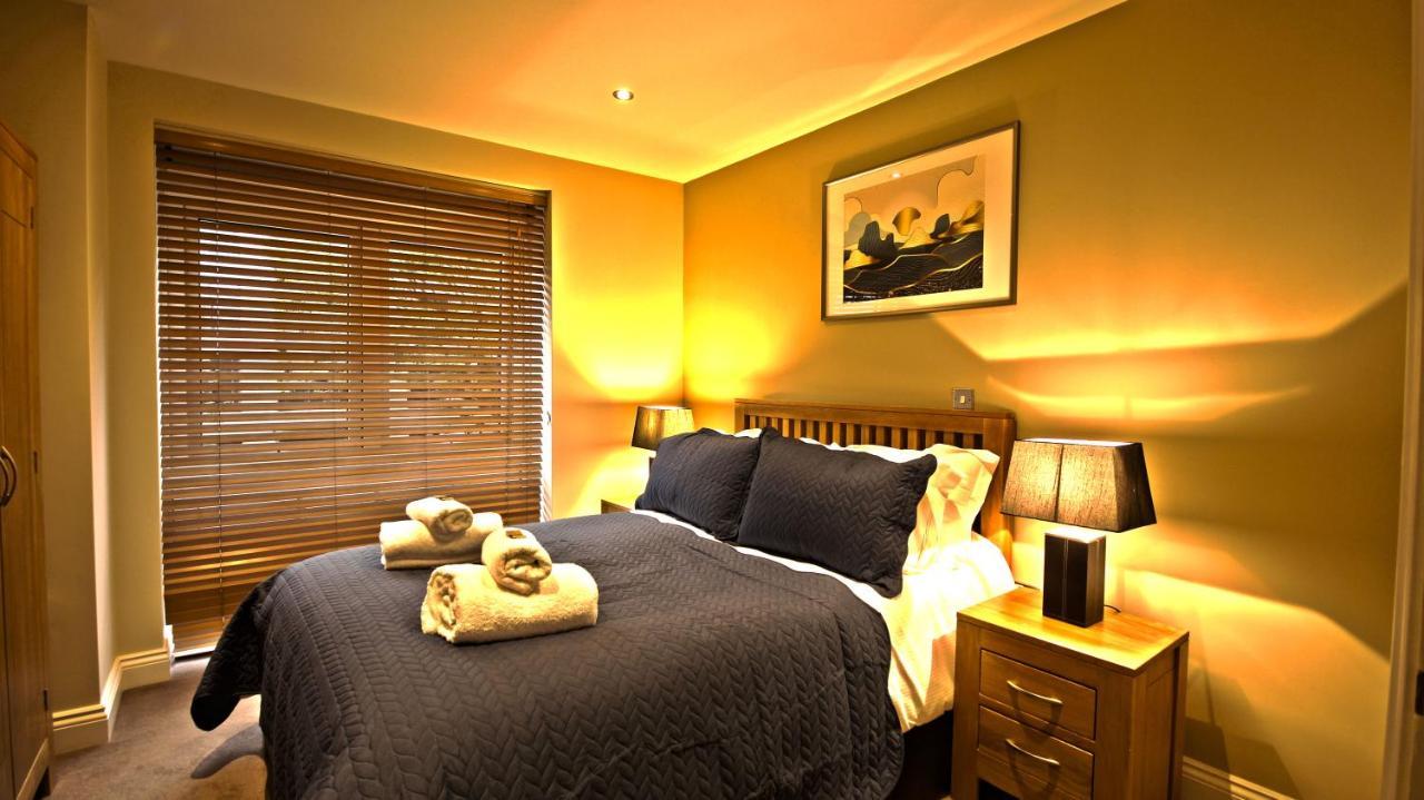 Superb City Center 1 Or 2 Bedroom Apts King Bed Southampton Exterior photo