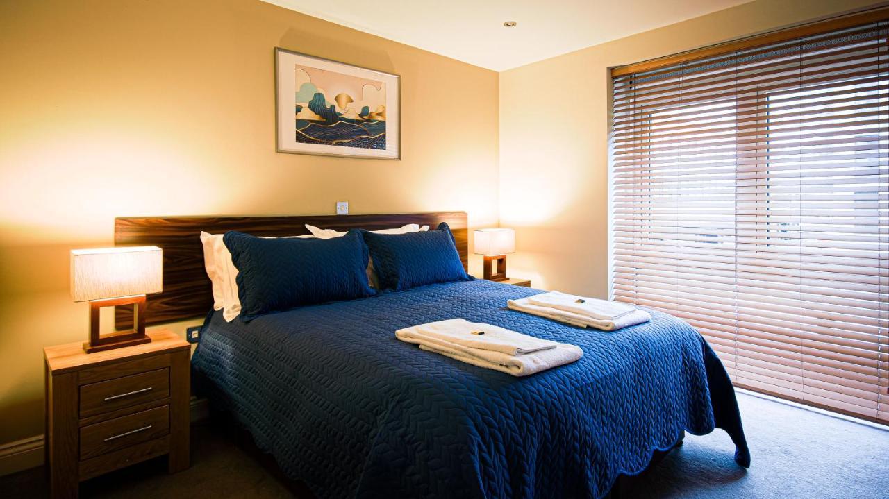 Superb City Center 1 Or 2 Bedroom Apts King Bed Southampton Exterior photo