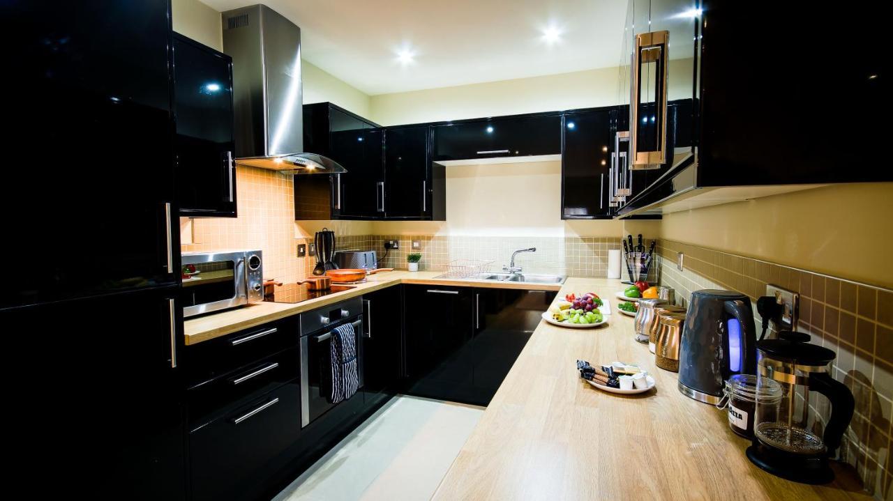 Superb City Center 1 Or 2 Bedroom Apts King Bed Southampton Exterior photo